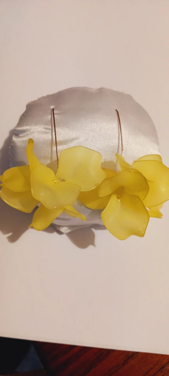 Fun Yellow Flower Petal Earrings - photo 3