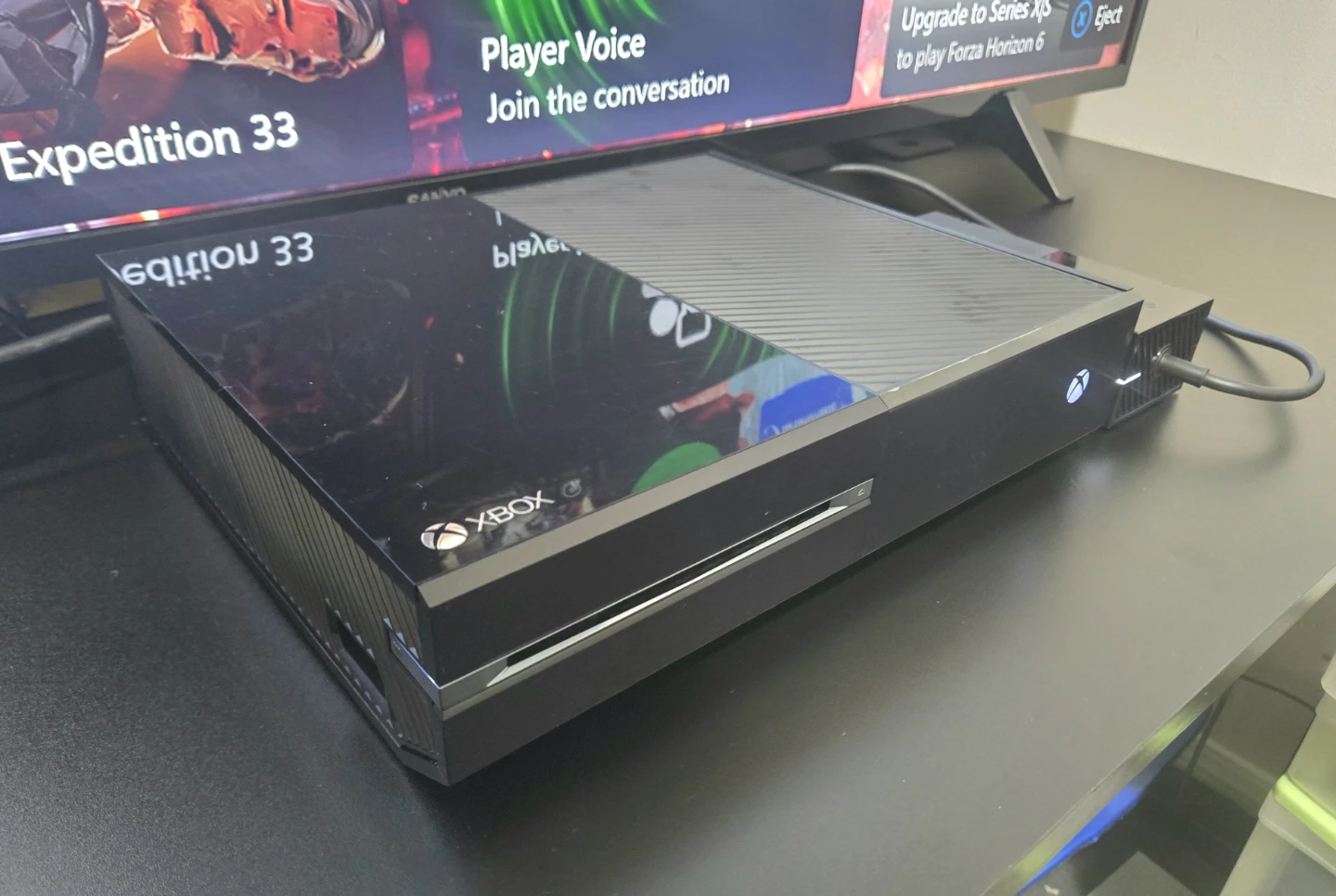 Xbox One + Controller + The Witcher 3 - photo 2