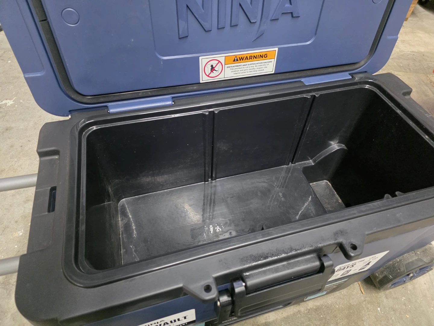 NINJA FROSTVAULT 65qt Wheeled Cooler - photo 2