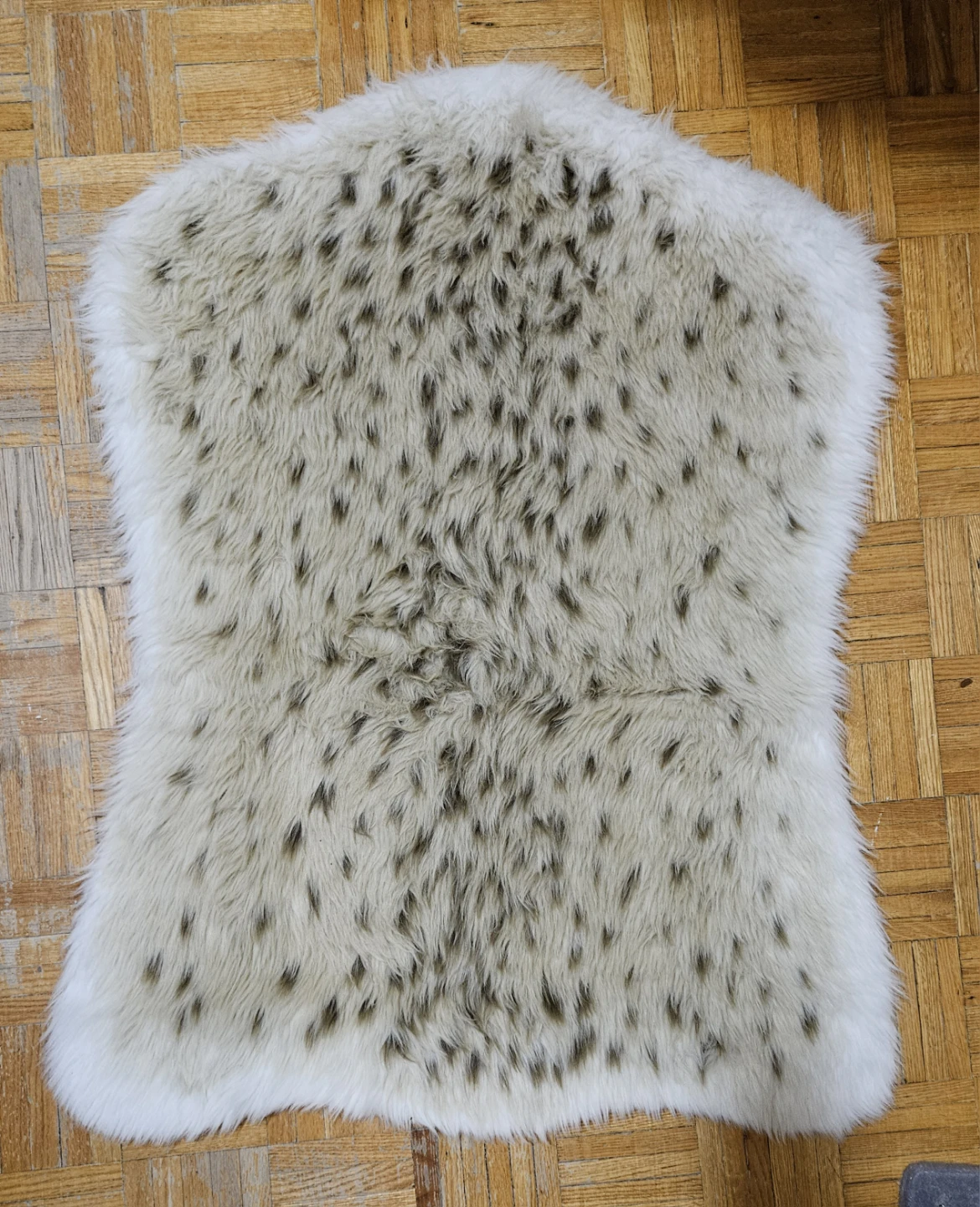 Faux Fur Rug IKEA - Cream with Dark Spots