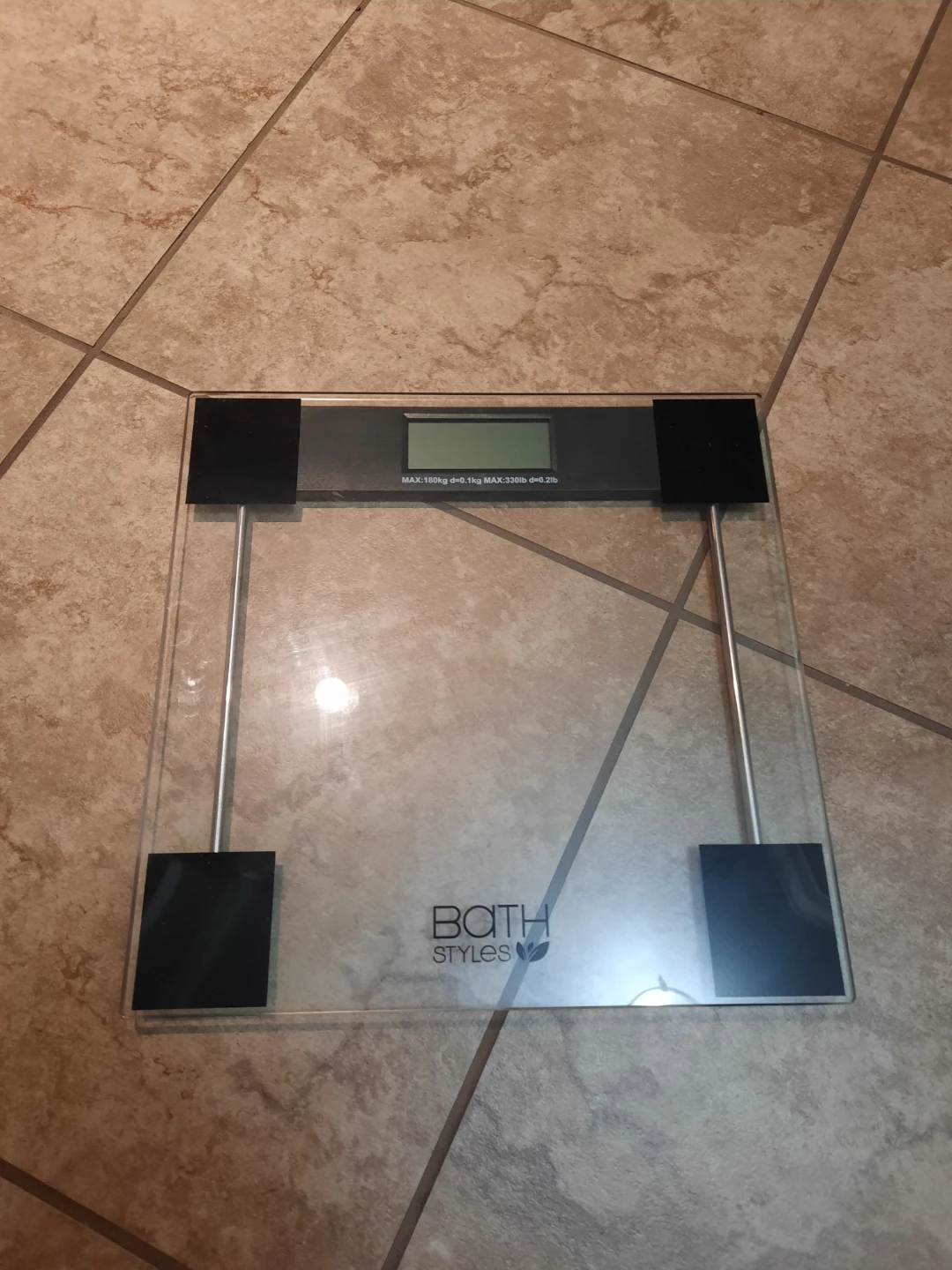 Digital bathroom scale