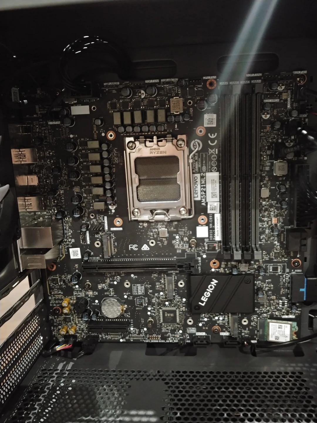 Lenovo Legion Gaming PC Case With AM5 motherboard and PSU - photo 2
