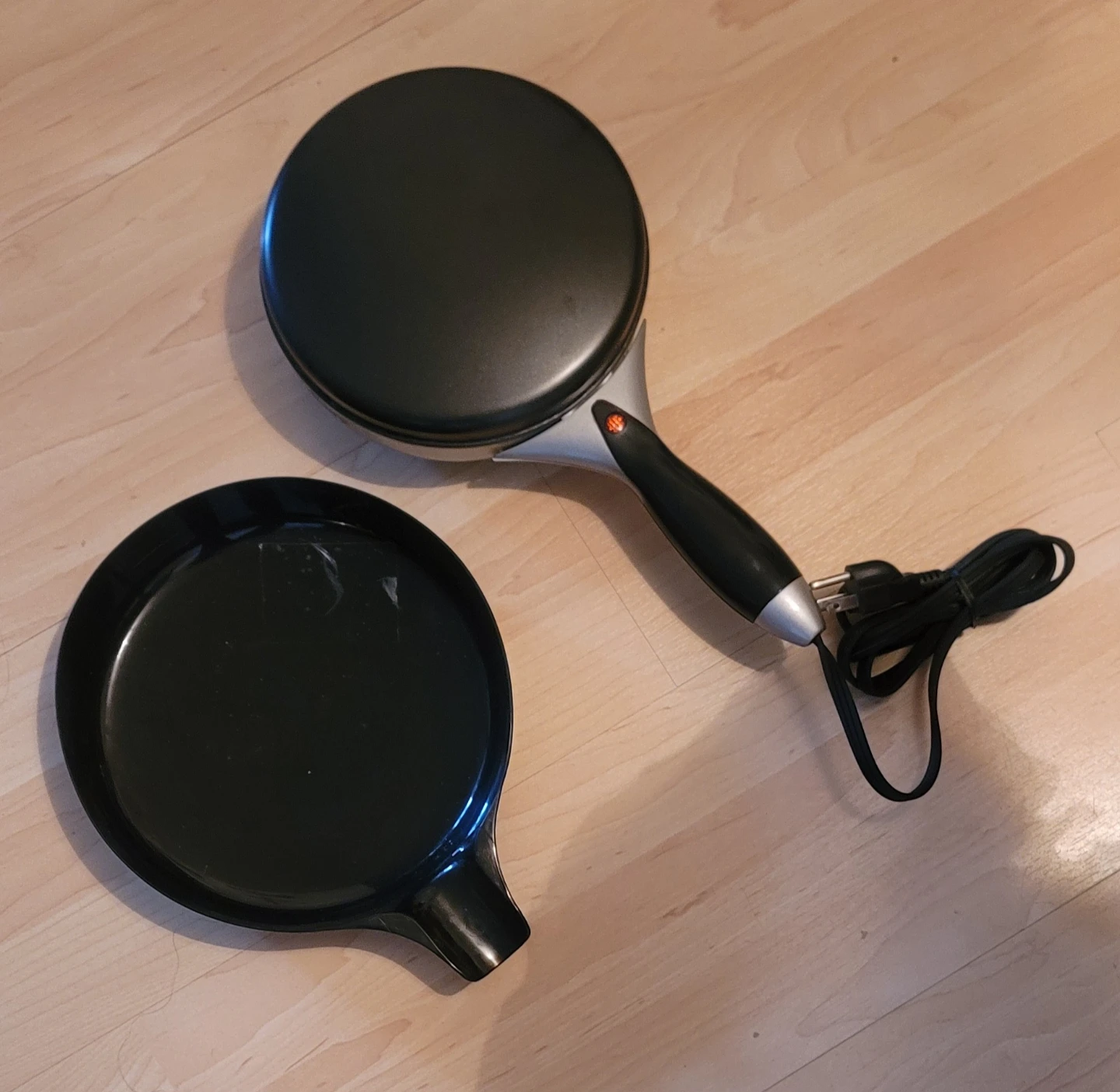 VillaWare Electric Crepe Maker