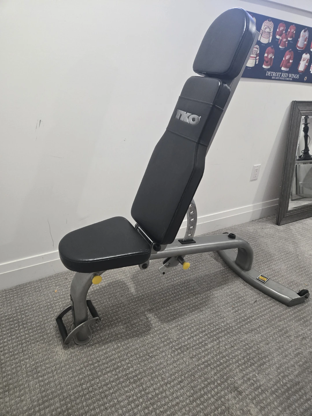 TKO Adjustable Weight Bench