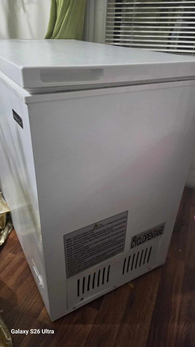 Magic Chef Chest Freezer - photo 5