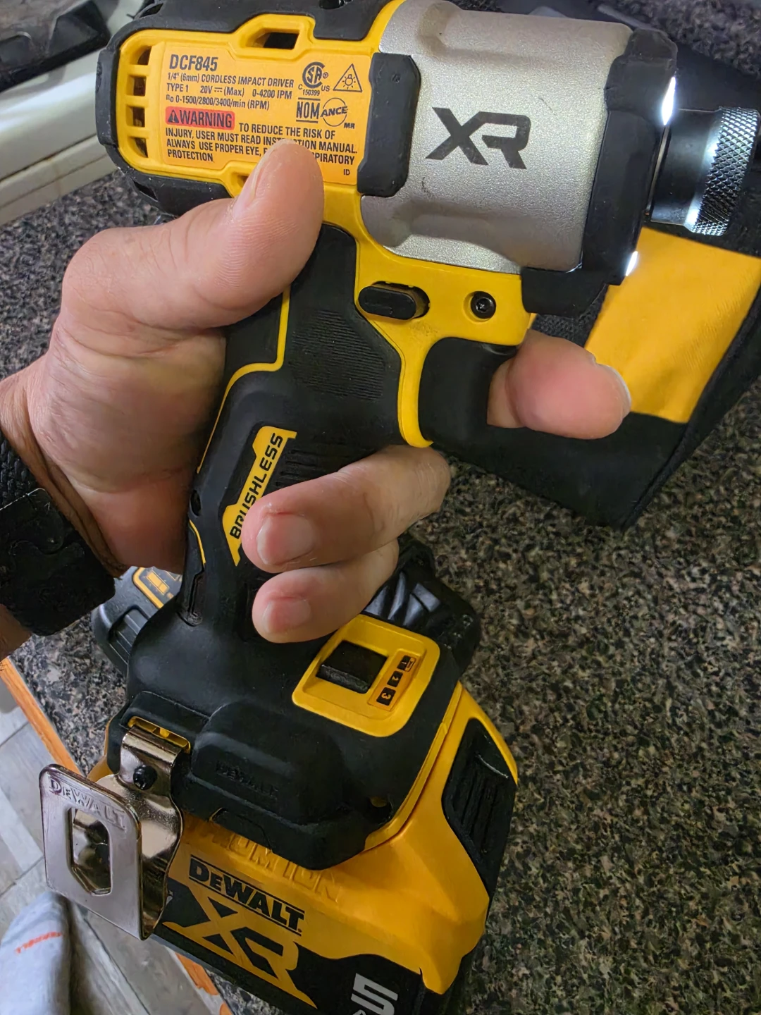DeWalt 20V MAX XR 5.0 Ah Cordless Impact Driver Kit with Bag - photo 4