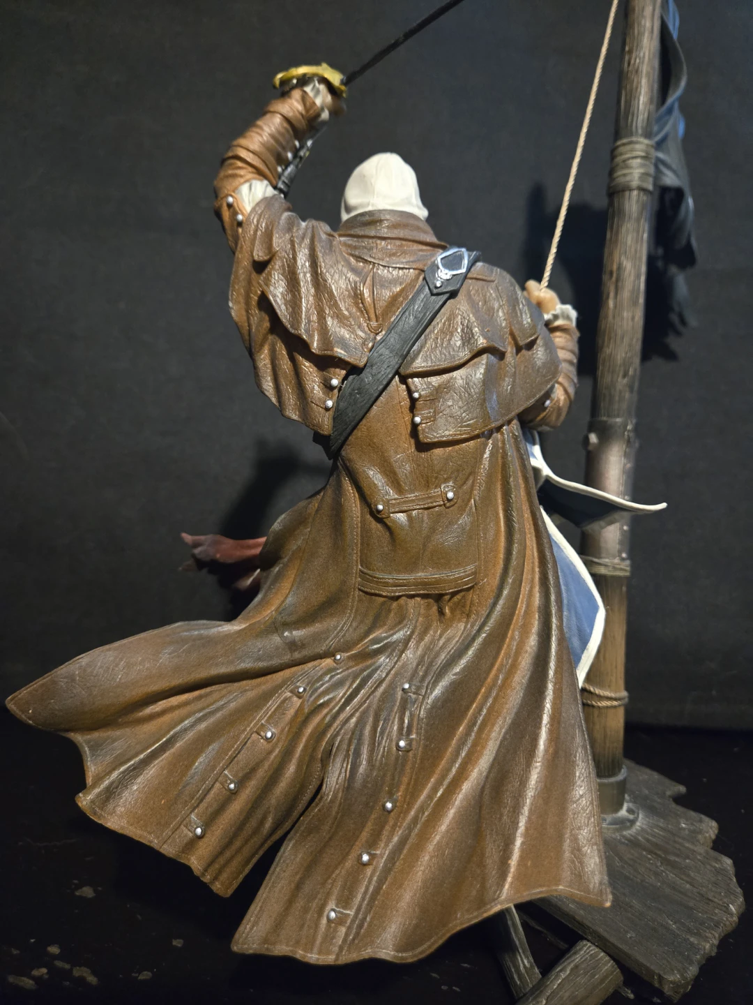 SOLD: Assassin's Creed IV: Black Flag Statue - photo 4