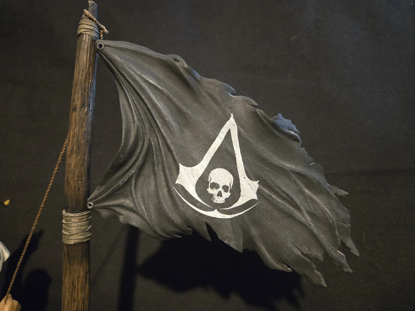 SOLD: Assassin's Creed IV: Black Flag Statue - photo 5
