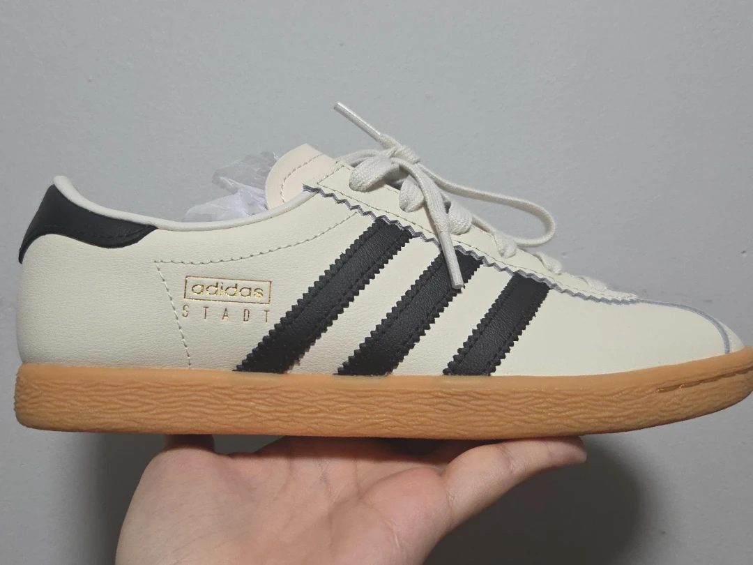 Adidas Stadt Sneakers