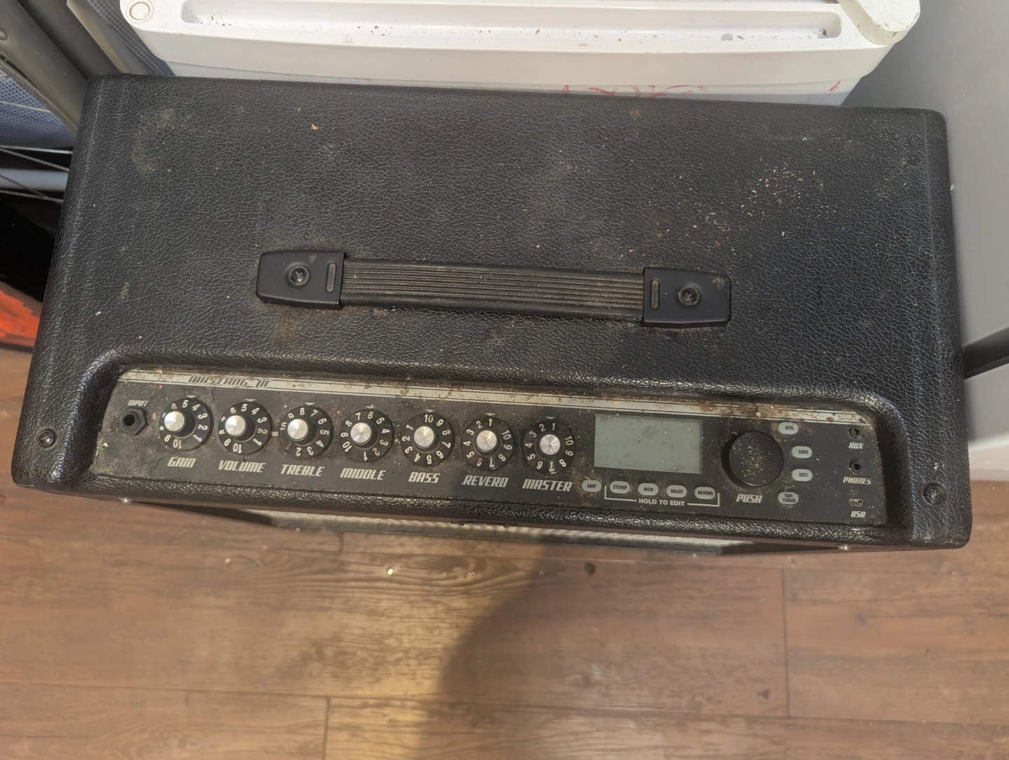 Fender Mustang III (V.2) Guitar Amplifier - photo 2