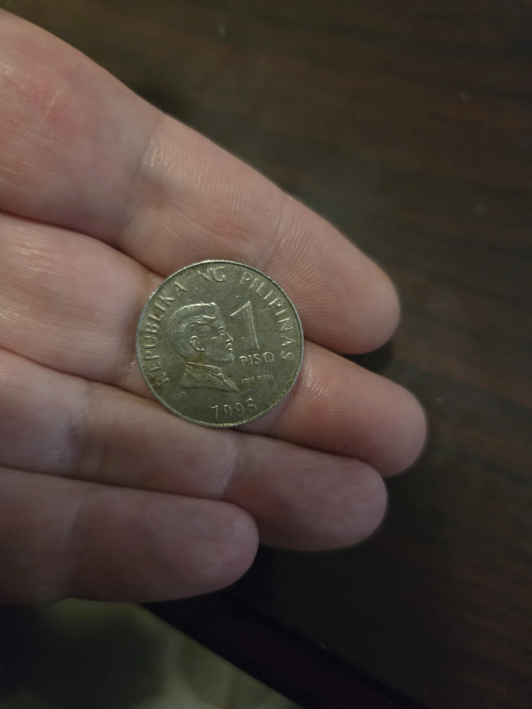 Philippines 1 Peso Coin (1995) and 25 Centavos Coin (1998)