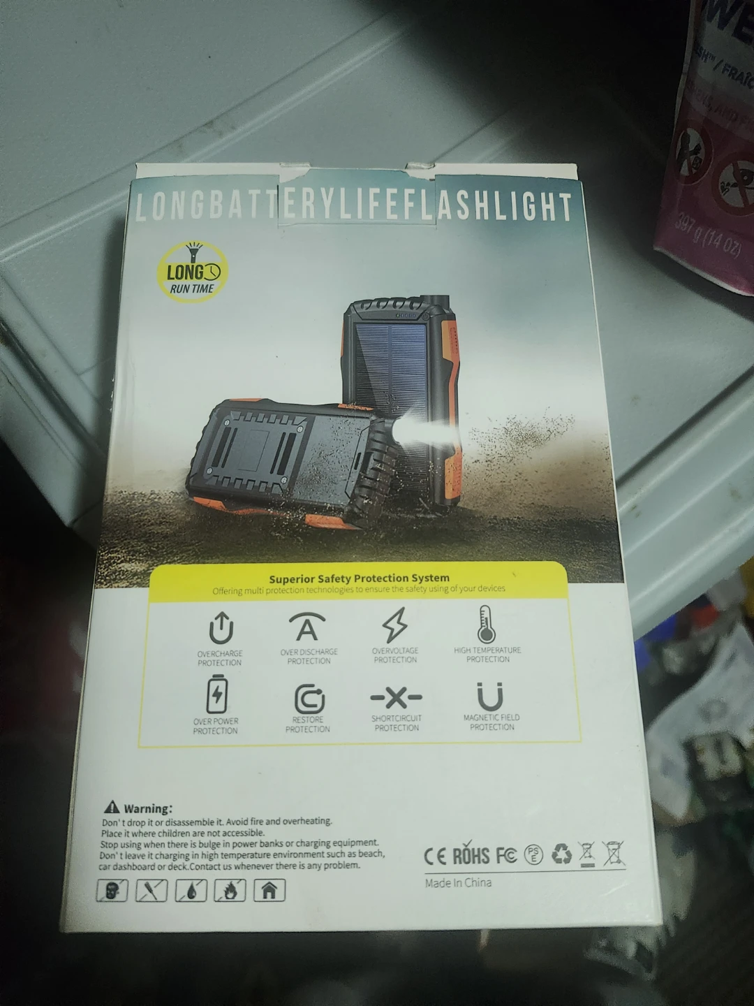Outdoor Solar Power Bank with Long Battery Life Flashlight - photo 2