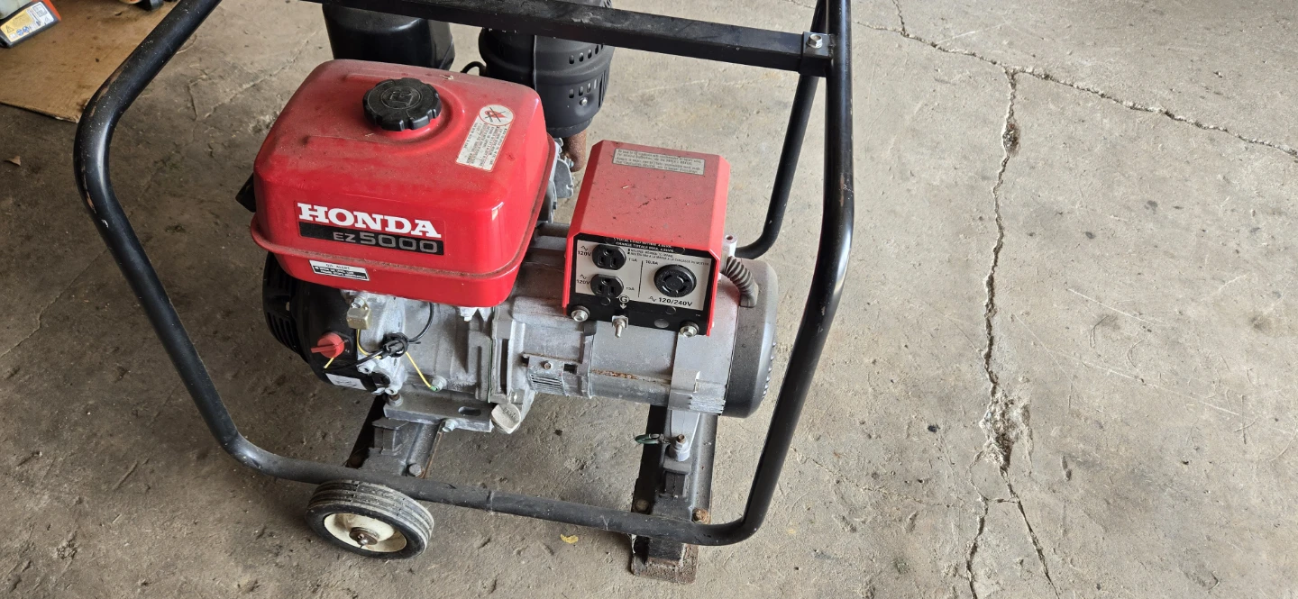 Honda EZ5000 Portable Generator - photo 2