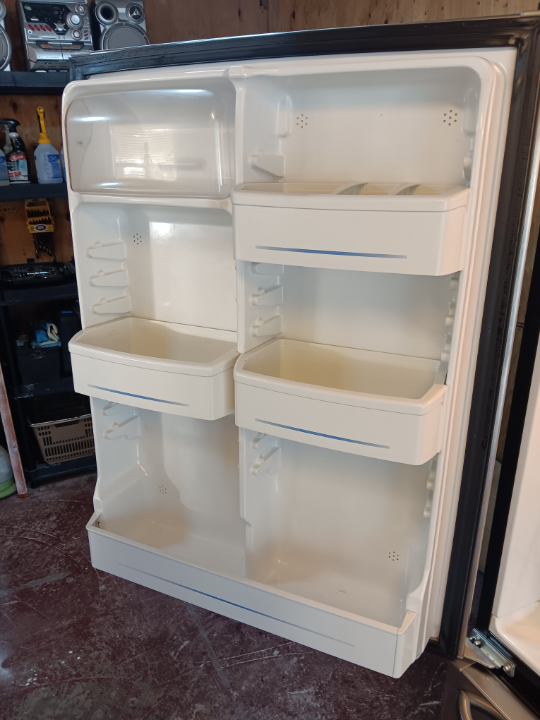 GE Stainless Steel Refrigerator with Bottom Freezer - photo 4