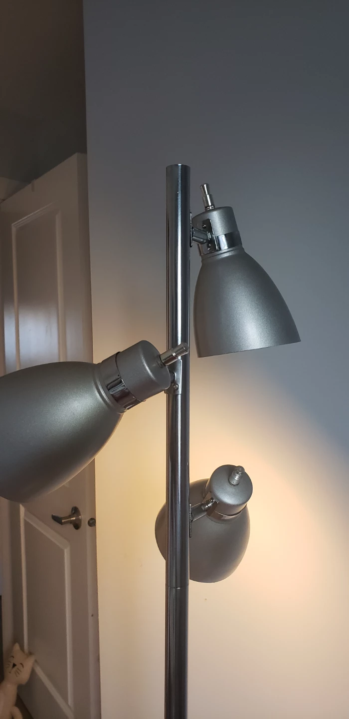 Silver Floor Lamp with 3 Adjustable Spotlights - photo 2