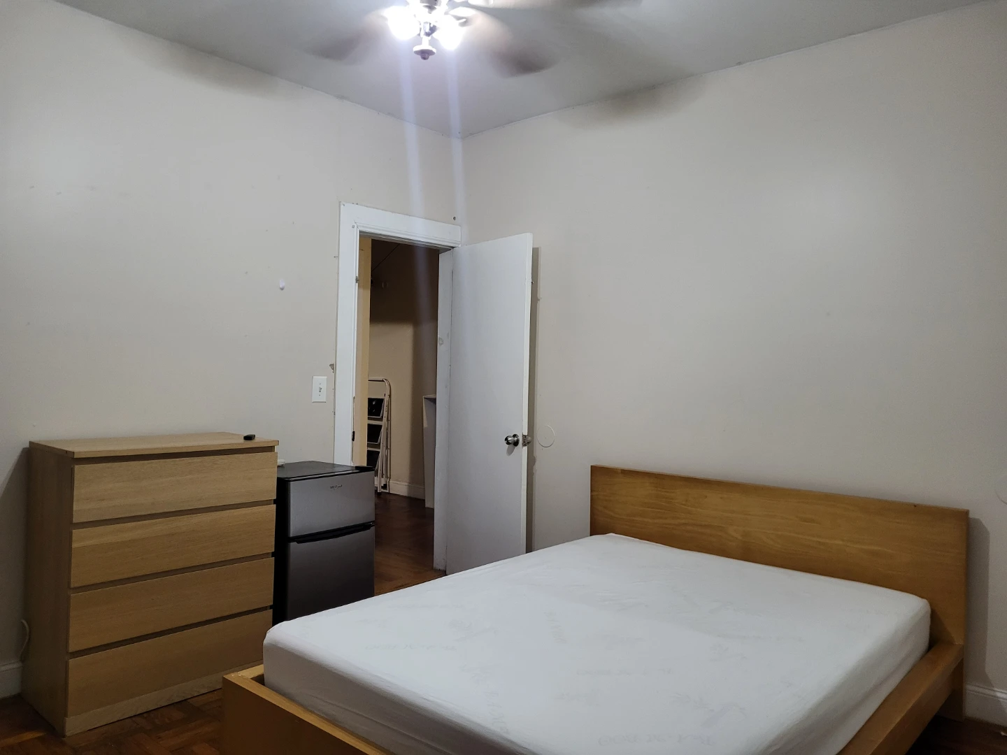 Habitacion Room for rent bronx - photo 4