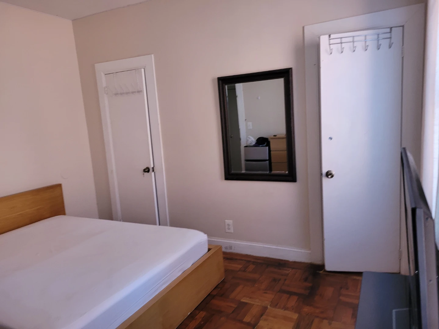 Habitacion Room for rent bronx - photo 5