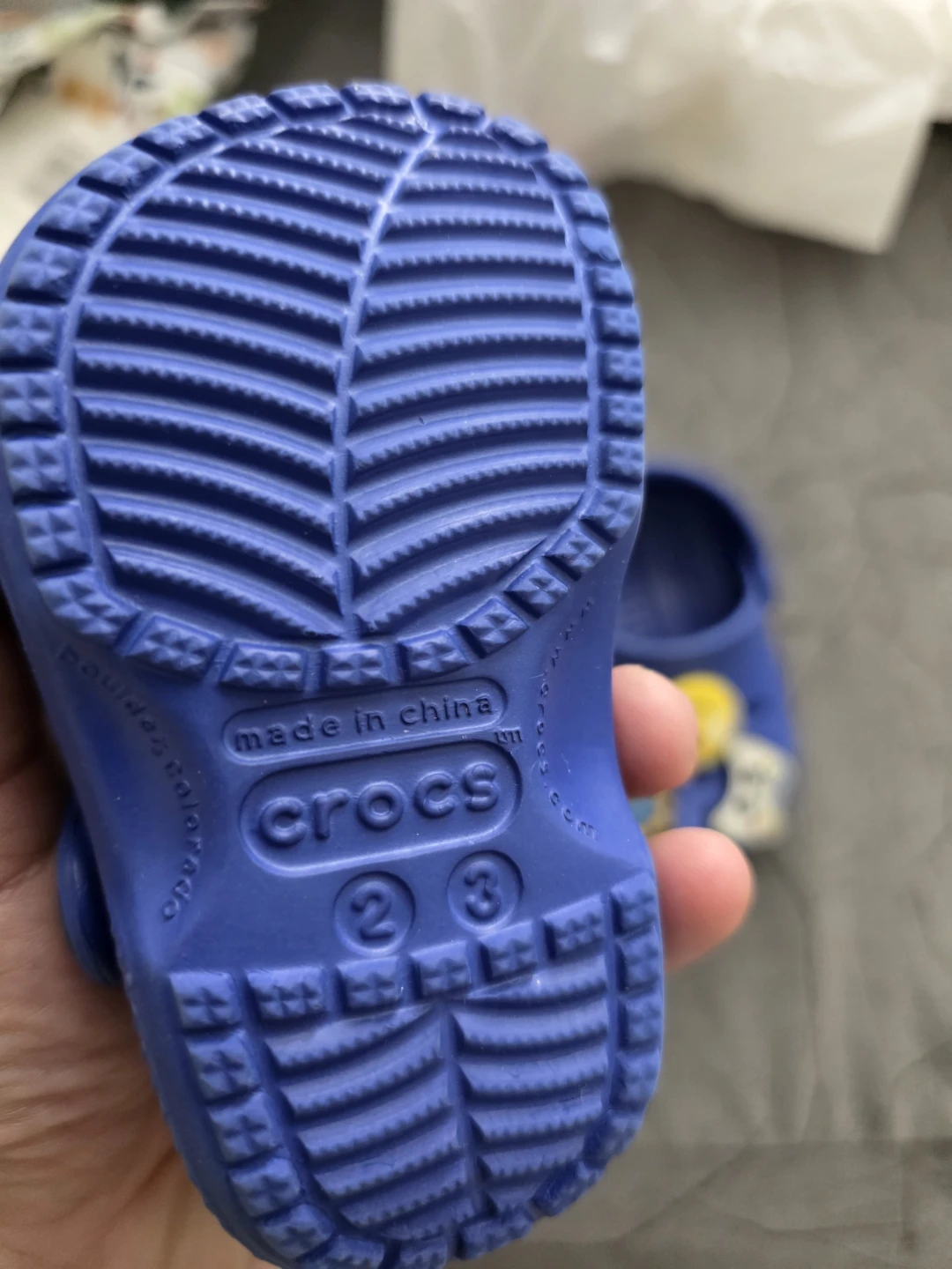 Crocs Kids Size 2/3 Blue Jibbitz Clogs - photo 3