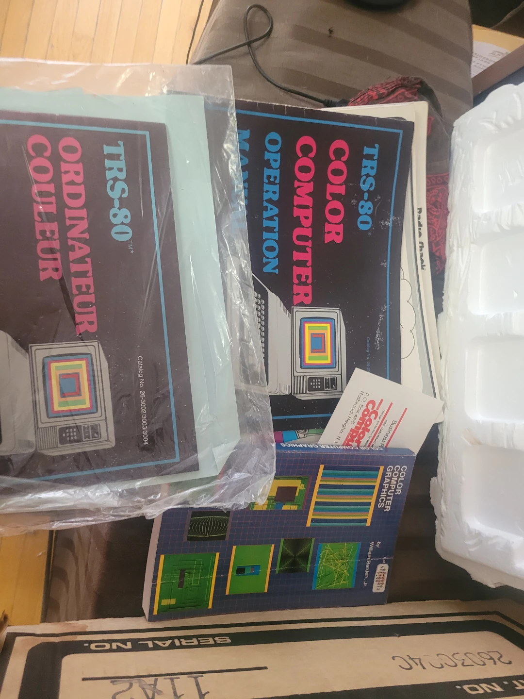 Vintage Radio Shack TRS-80 Colour Computer with Manuals - photo 5