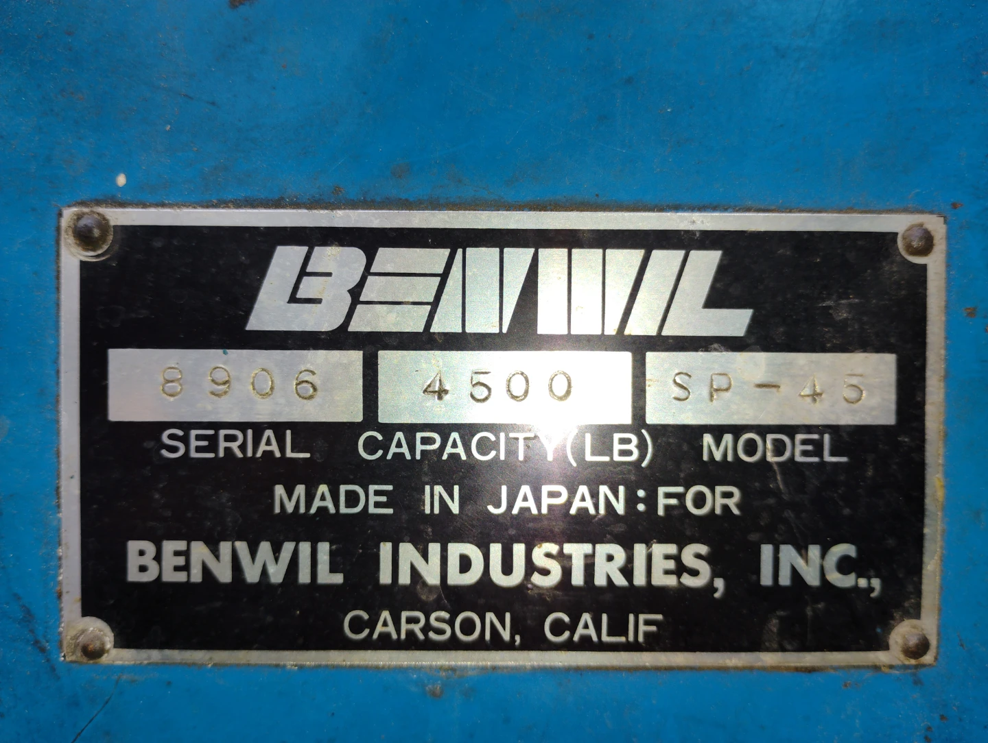 BENWIL SP-45 4500 LB Capacity Lift