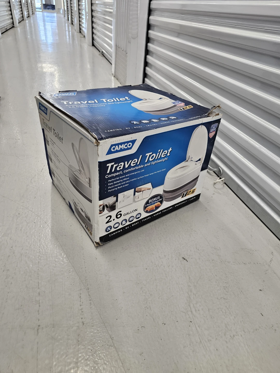 Camco 2.6 Gallon Travel Toilet - photo 2