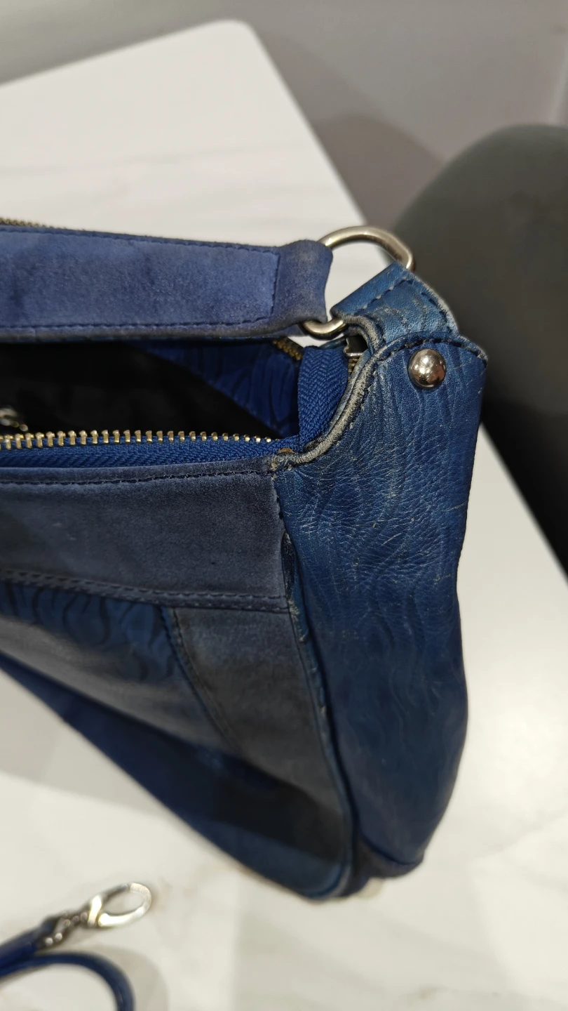 Woods Blue Leather Handbag with Shoulder Strap - photo 5