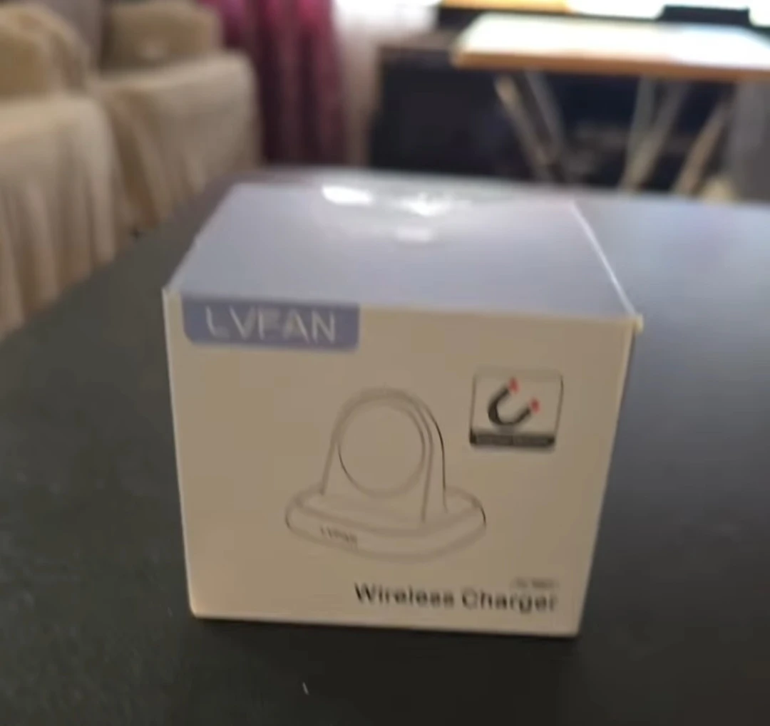 LVFAN Wireless Charger - photo 2