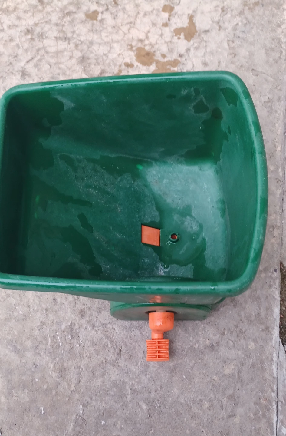 Scotts Handheld Lawn Spreader - photo 4