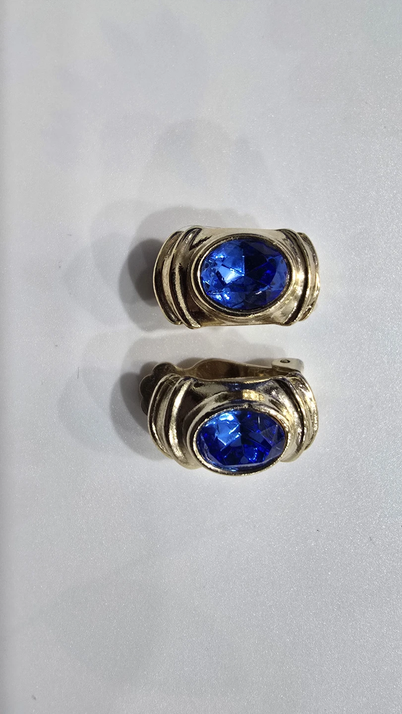 ✨ VINTAGE EARRINGS— 1980s Eaton’s + Park Lane Coralee ✨ - photo 4