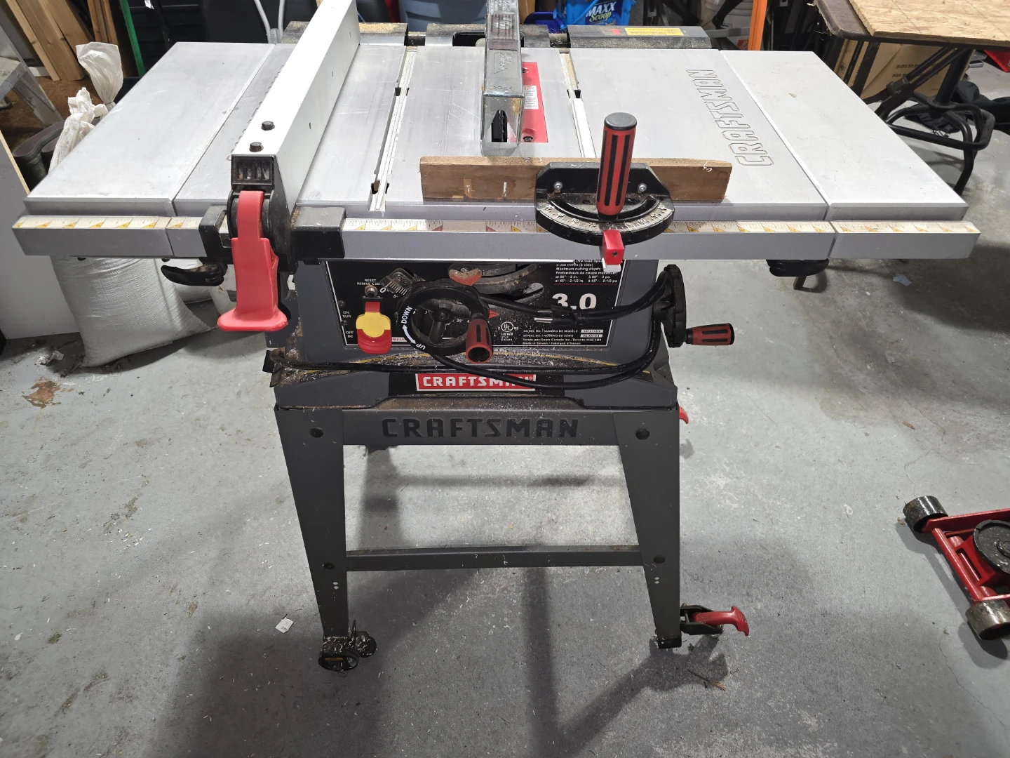 Craftsman 10-Inch Table Saw with Extension Wings