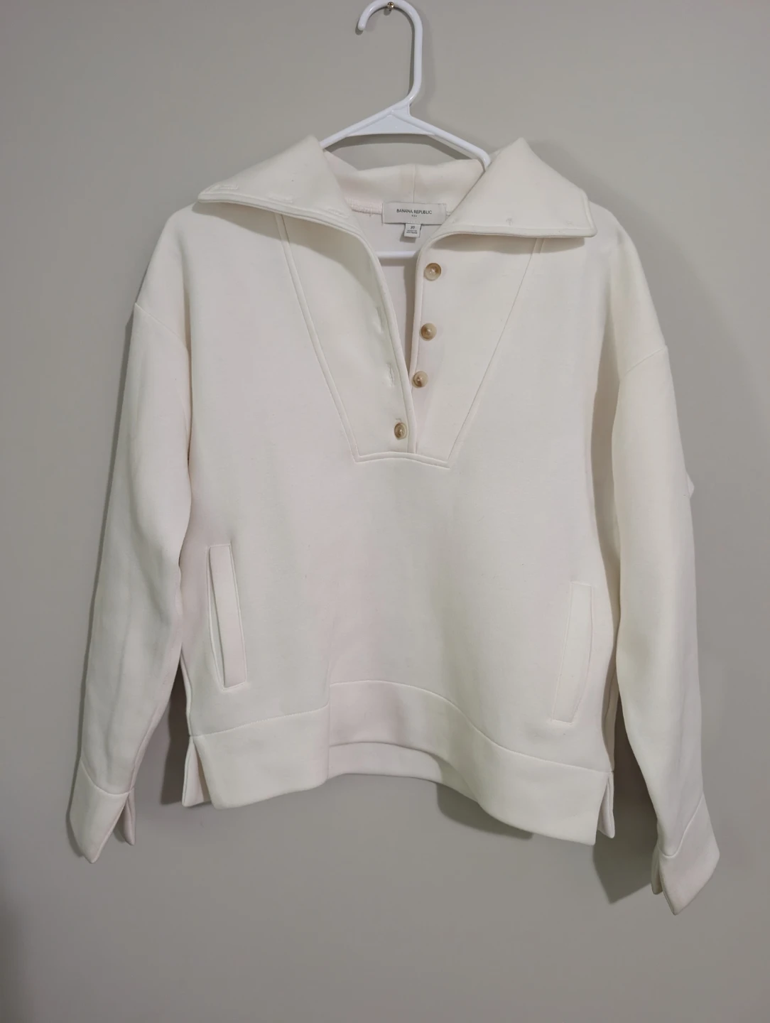 Banana Republic Cream Collared Sweatshirt XS