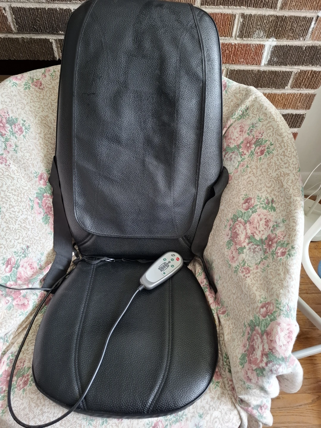 Black Shiatsu Massage Cushion - photo 2