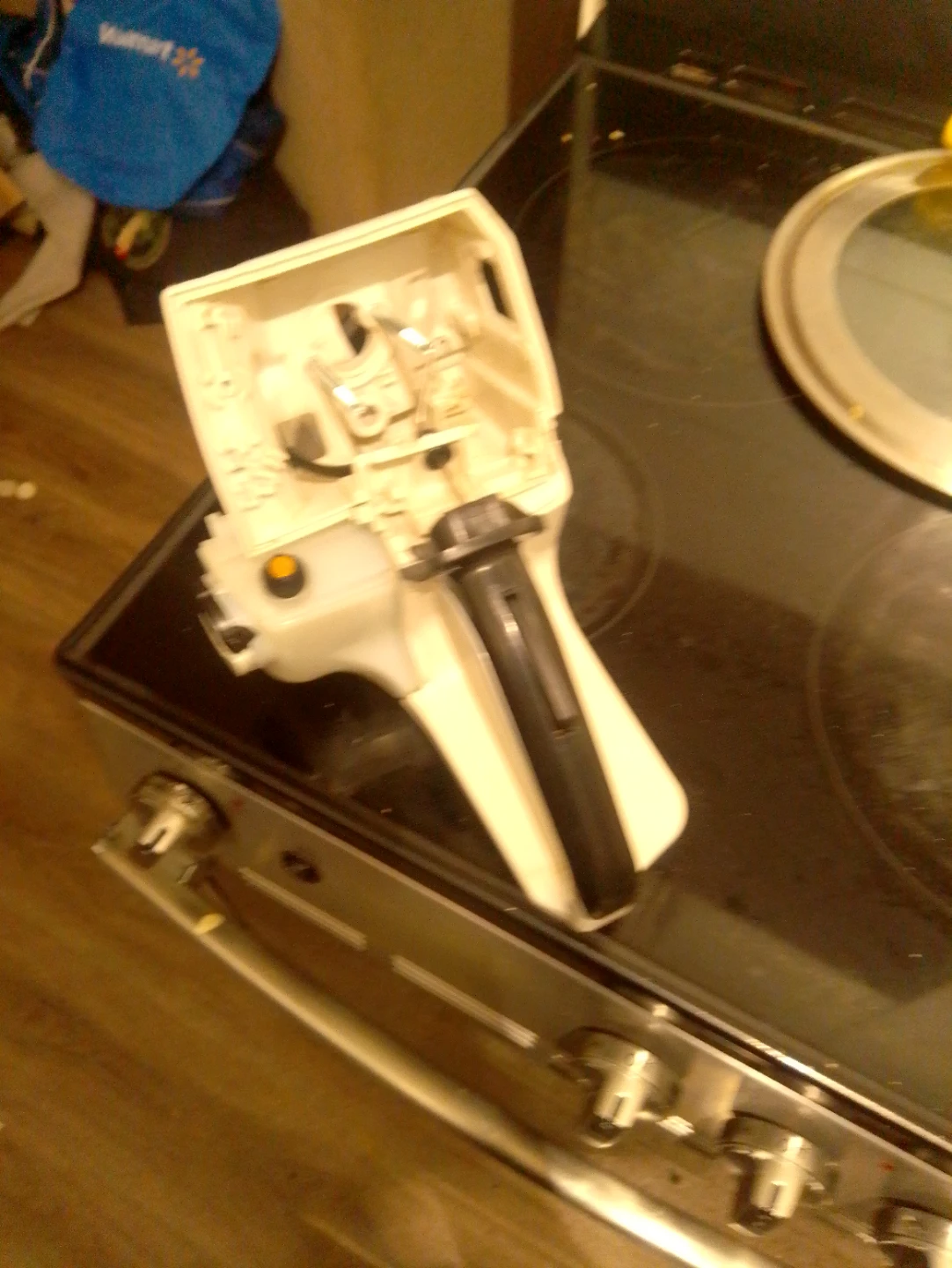 Chainsaw housing assembly