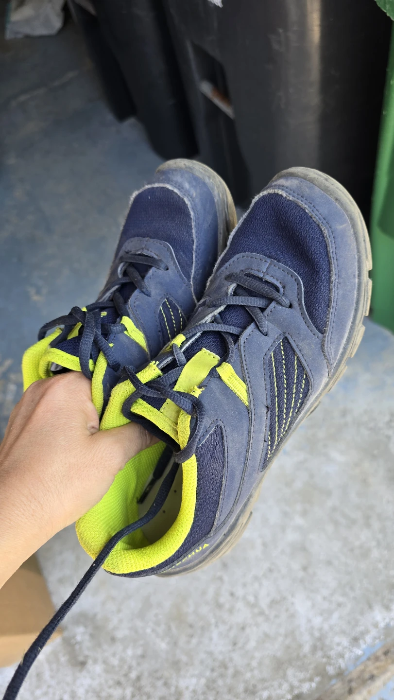Quechua Youth Hiking Shoes - Size 6 Youth - photo 2