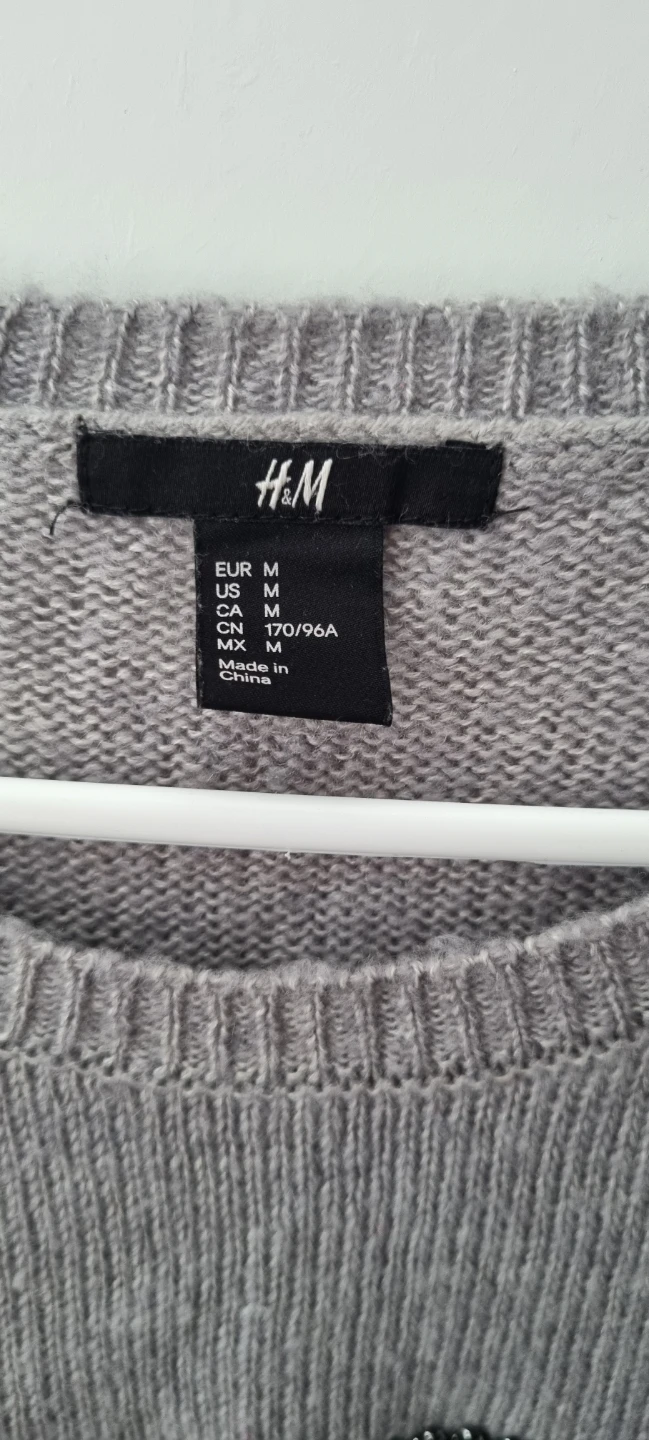 H&M Grey Beaded Leopard Face Sweater - photo 2
