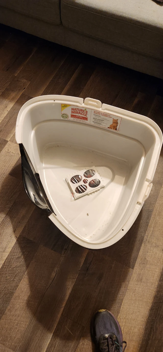 Nature's Miracle High-Sided Litter Box - photo 2