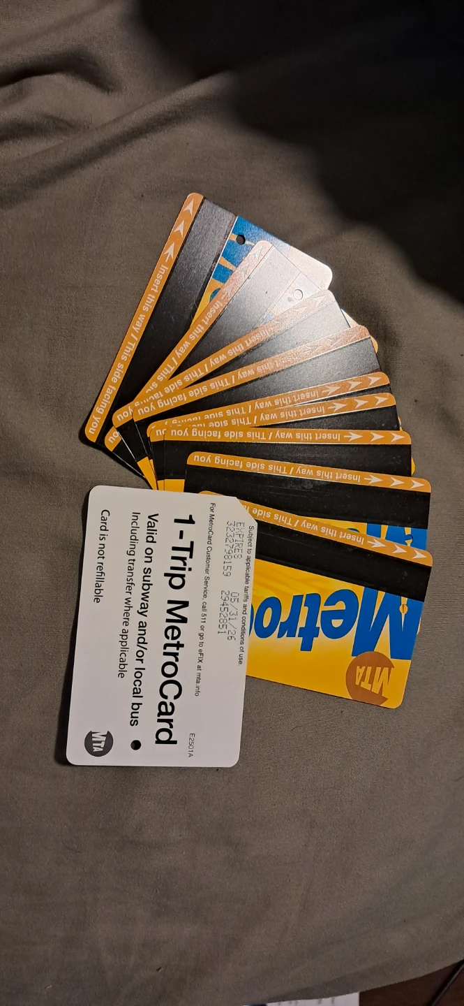 🚇 NYC MetroCard Collectible / Vintage Transit Memorabilia 🚇