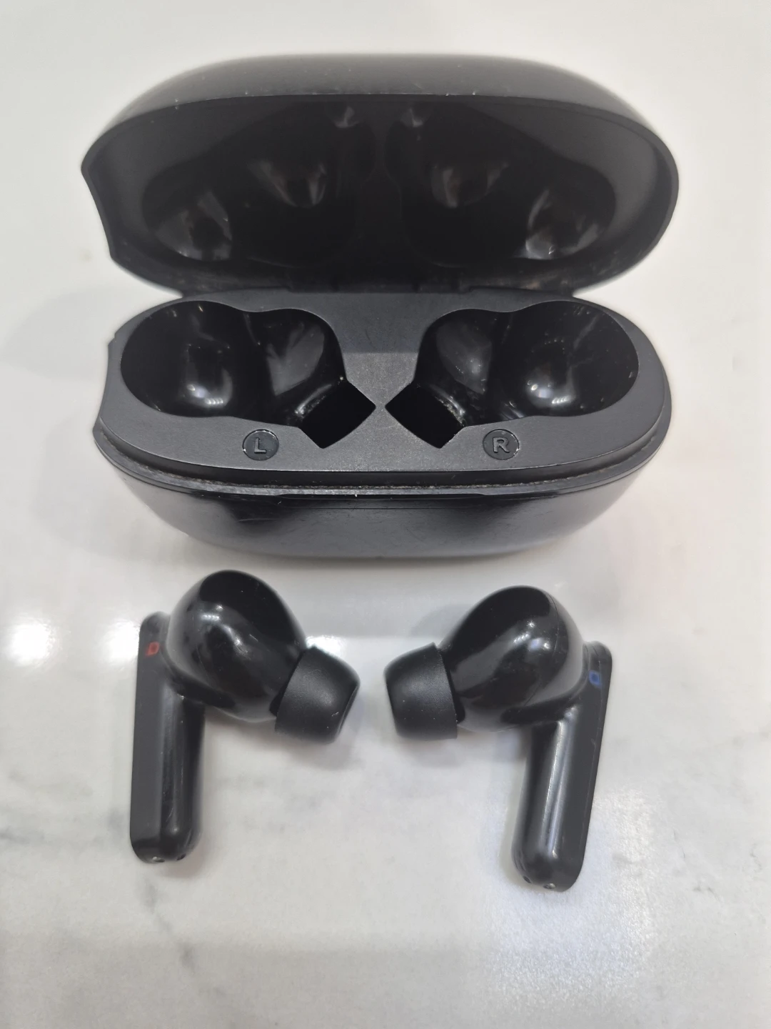 Monster iSport Wireless Bluetooth Earbuds - photo 2