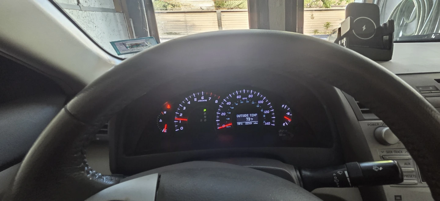 2011 Toyota Camry XLE - photo 4