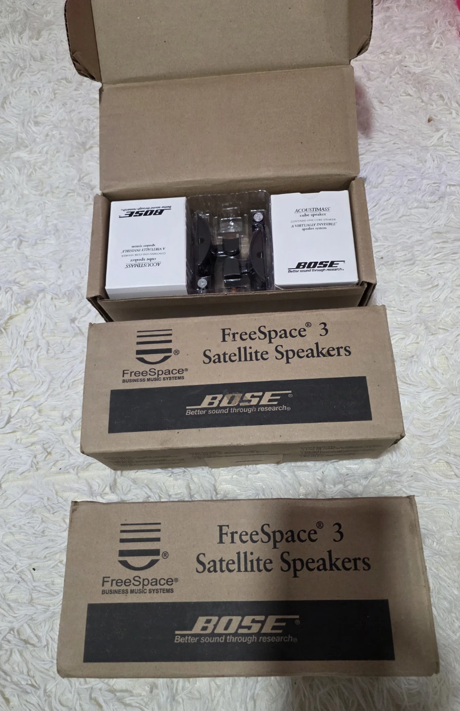 Bose FreeSpace 3 Satellite Speakers NEW IN BOX - photo 2