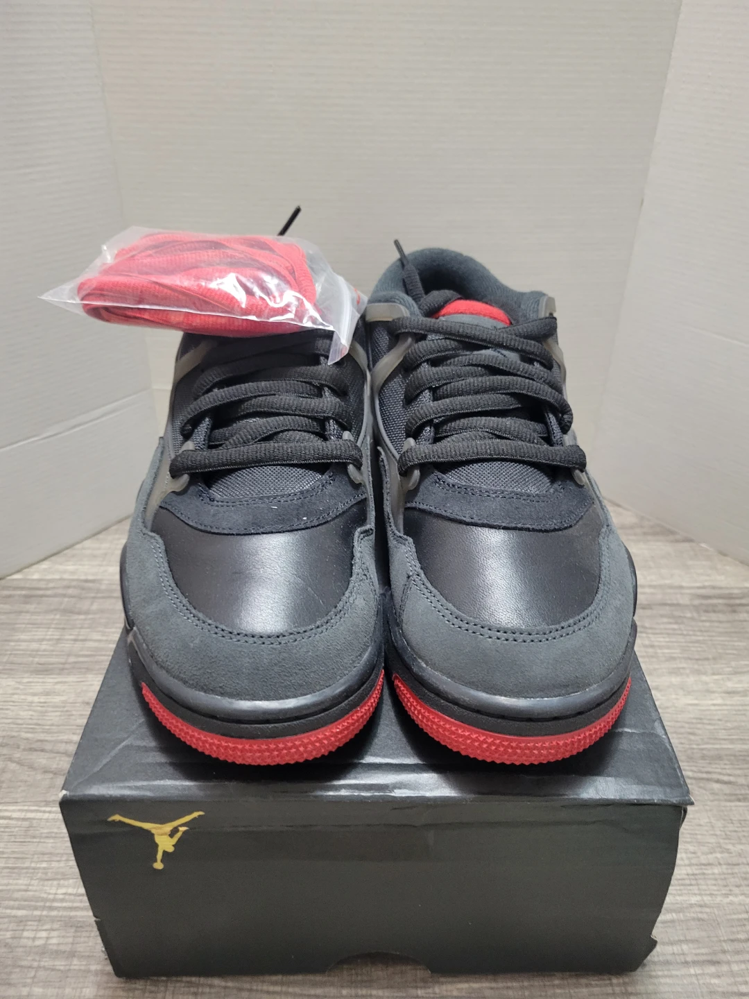 Nike Air Jordan Boys' Size 7Y Black Red Sneakers - photo 2