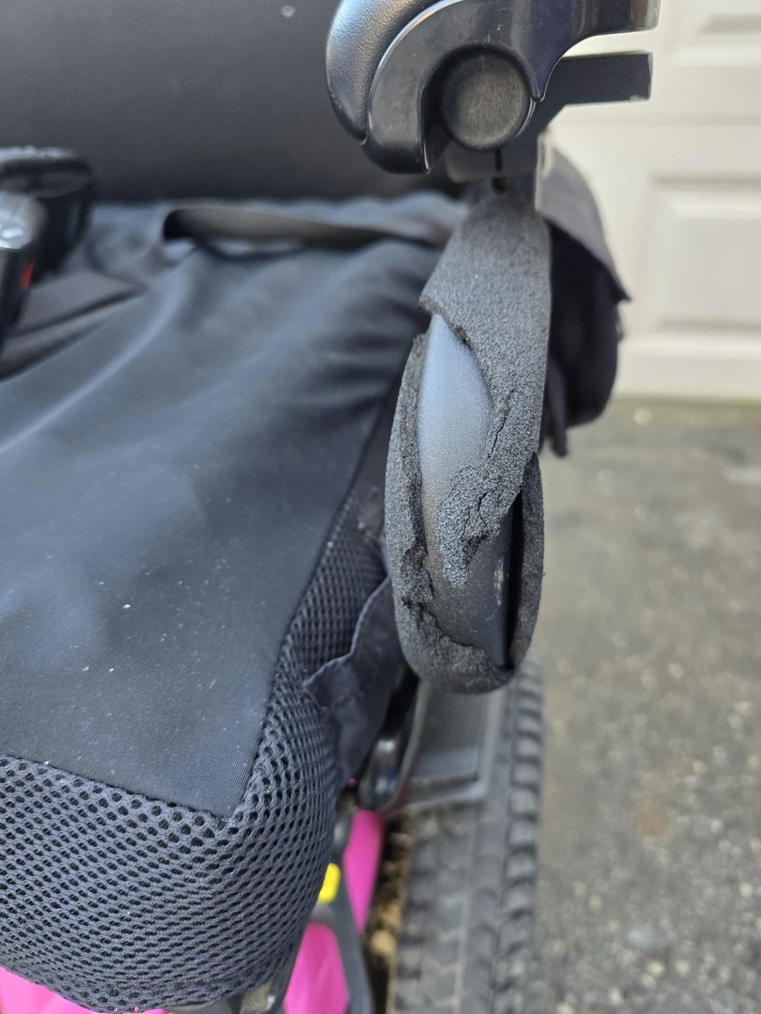 Quantum Power Wheelchair Pink - photo 3