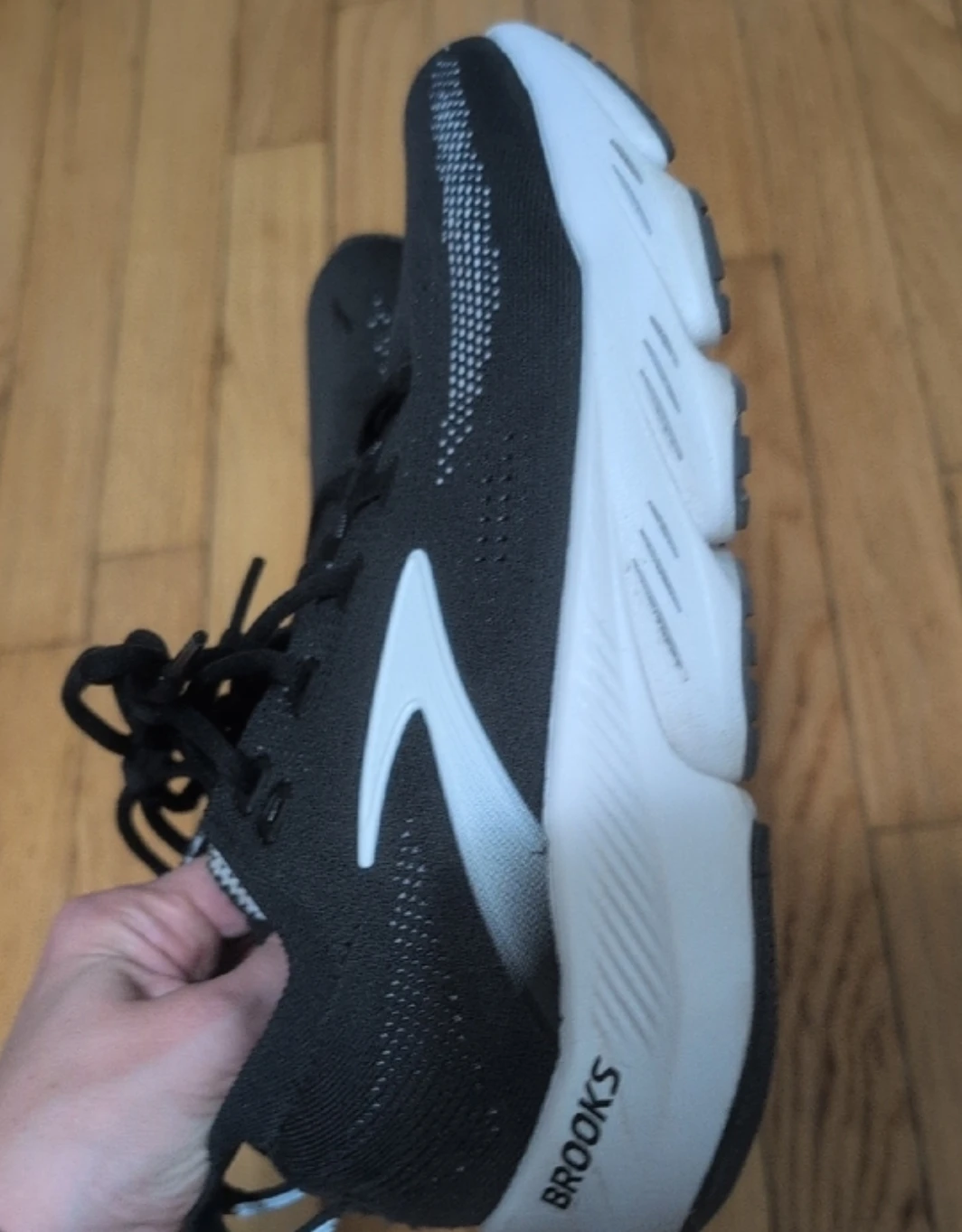 Women's Brooks Glycerin Flex -9 running shoe like new - photo 3