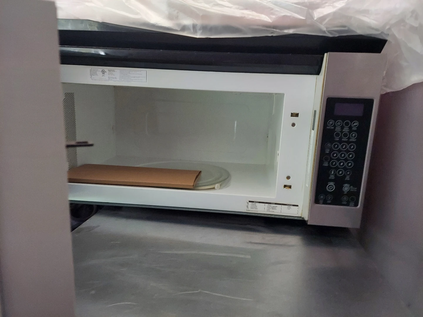 Whirlpool Over-the-Range Microwave - photo 2