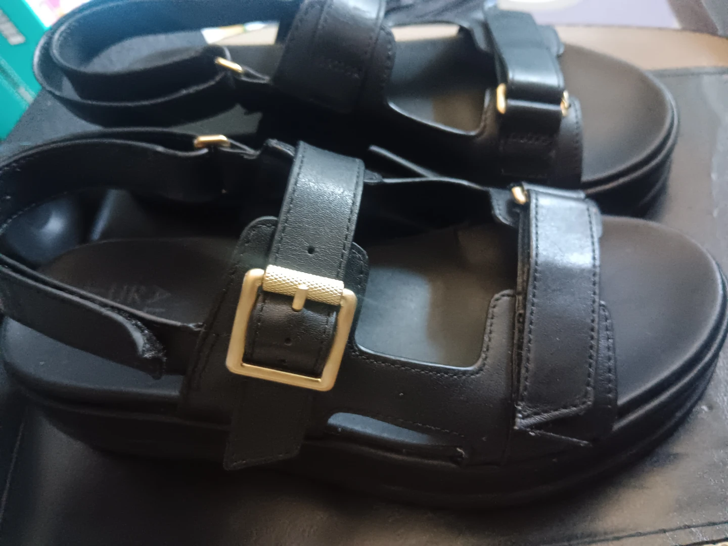 Naturalizer Black Leather Strappy Sandals Size 7 - photo 4