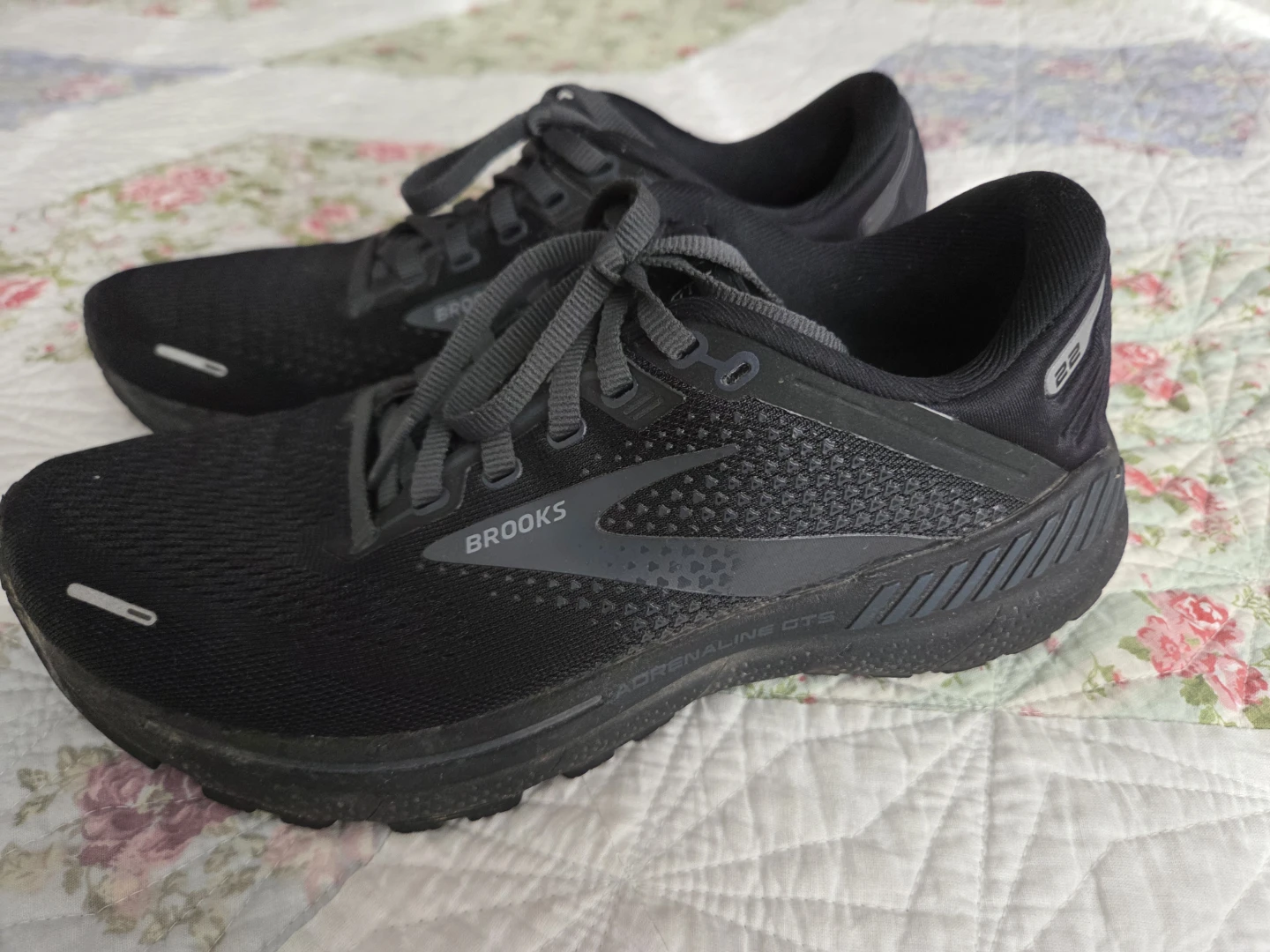 Great Sneaks!! - photo 4