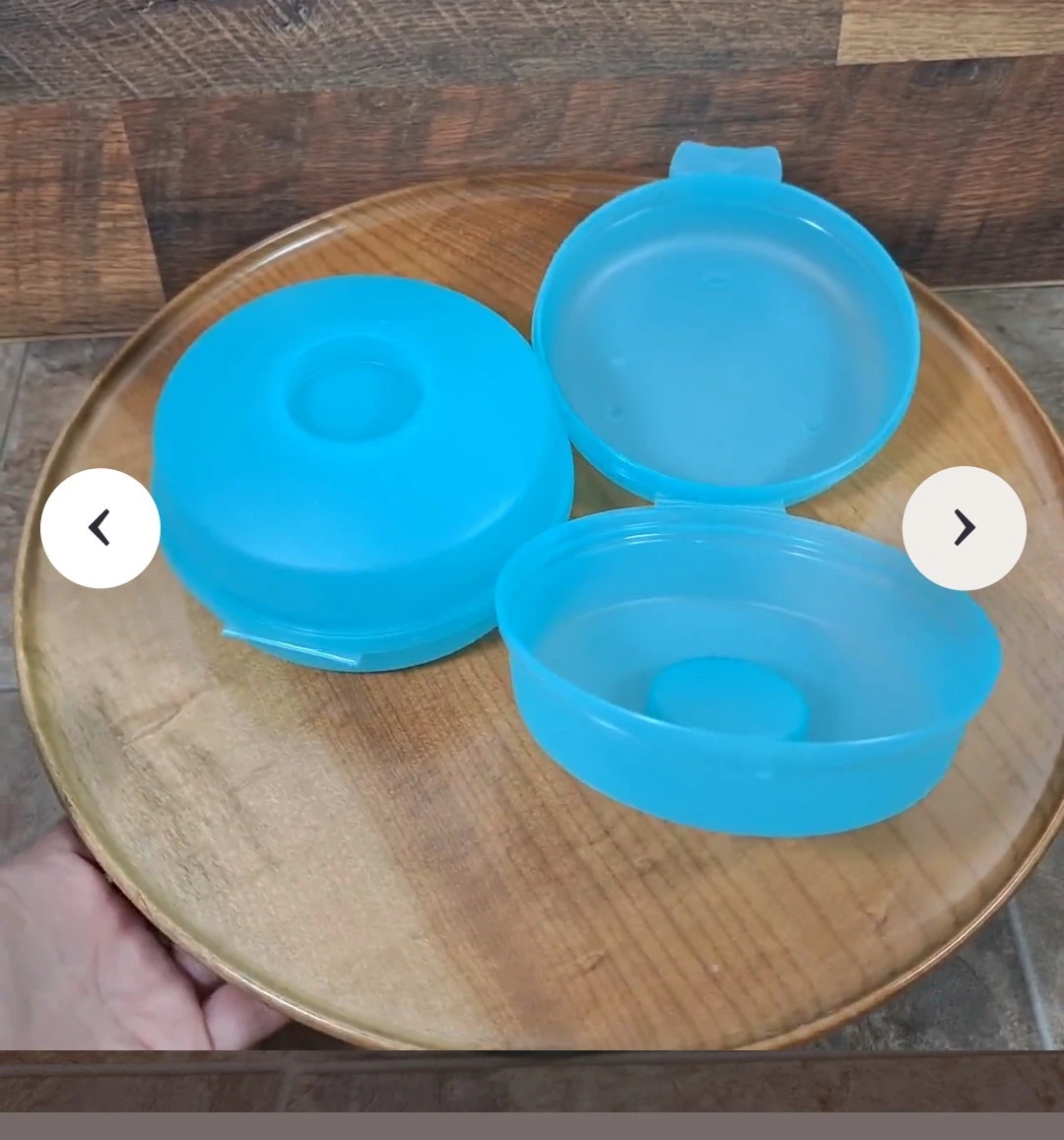 Tupperware vintage Bagel /Sandwich Keeper Container Set