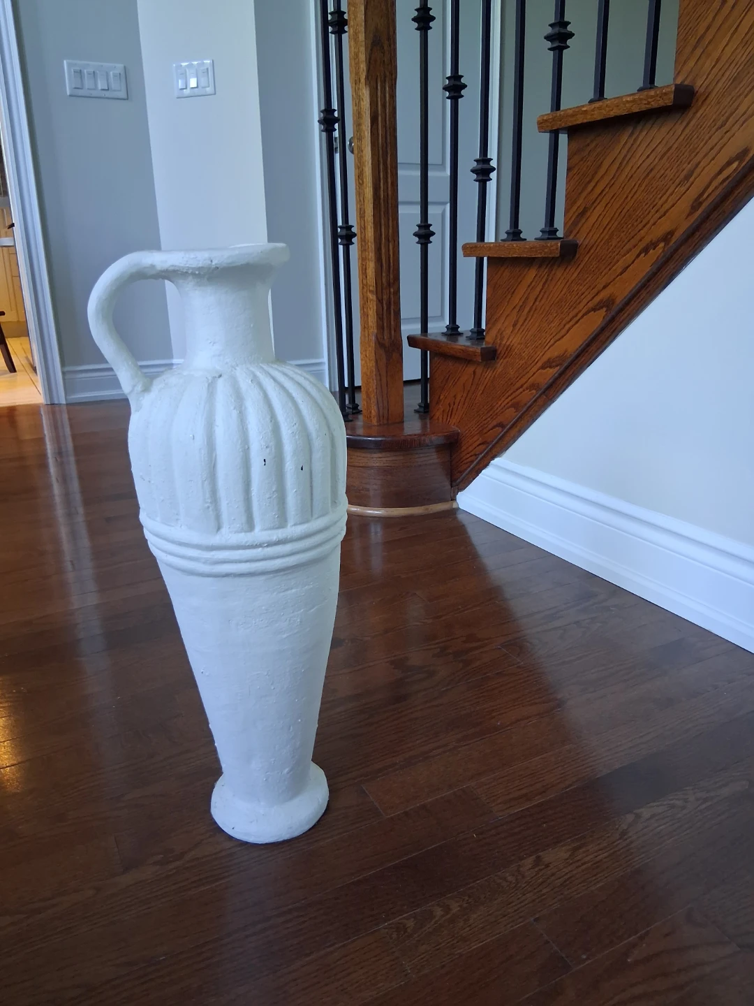 Large White Amphora Vase - photo 2