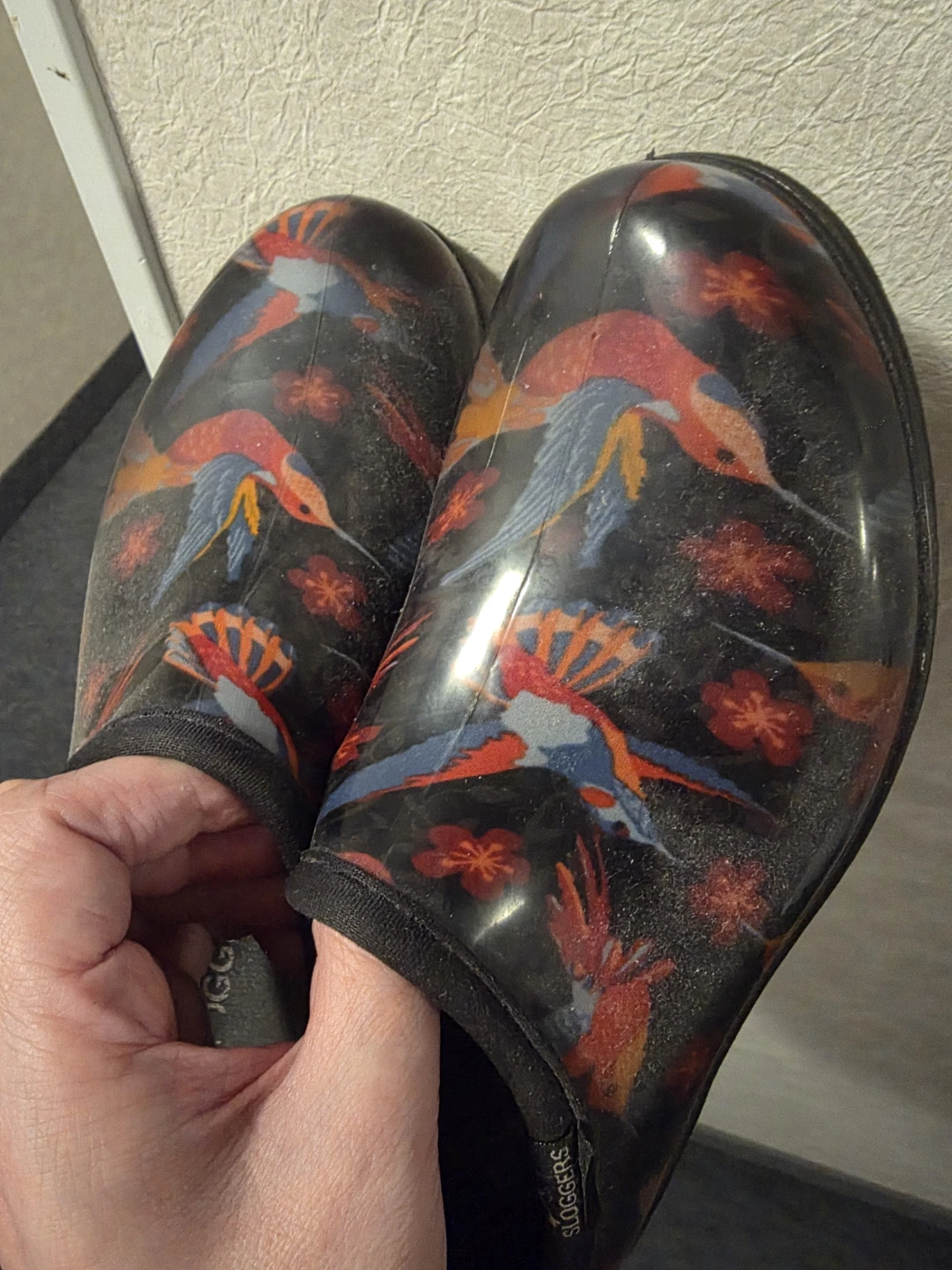 Sloggers Women's Size 10 Clogs with Bird Print - photo 2