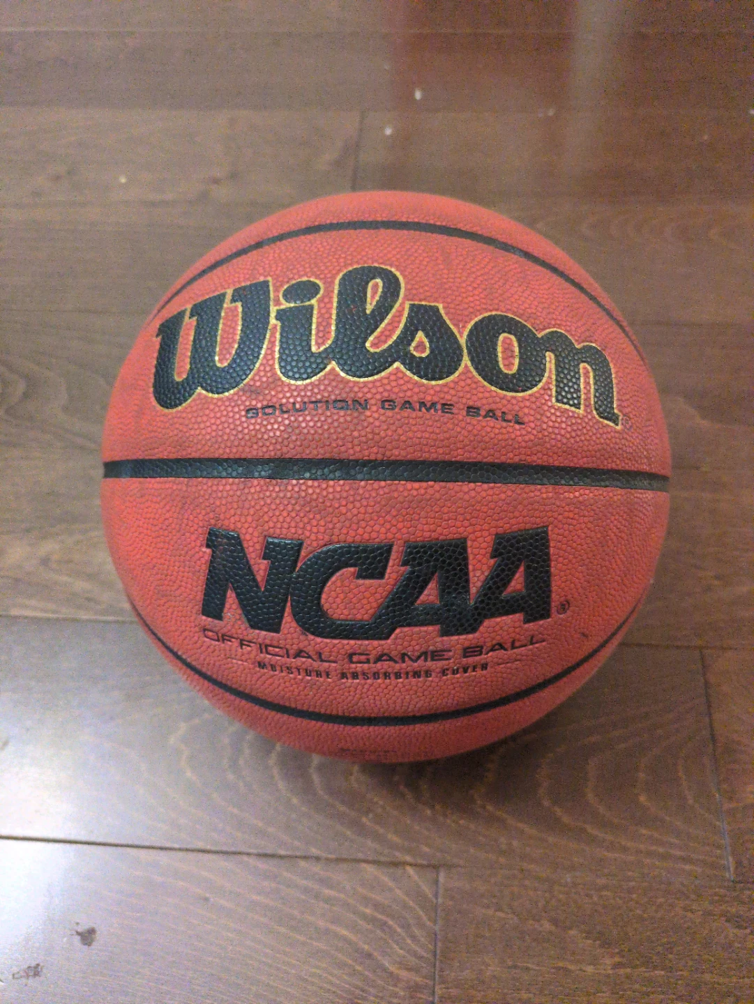 Wilson NCAA Solution Game Basketball